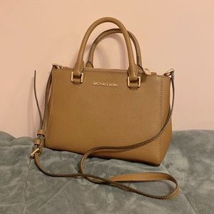 Micheal Kors Kellen Small Saffiano Leather Satchel
